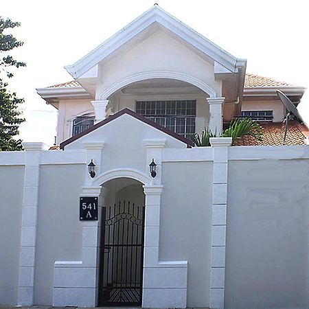 Leizel'S Bed & Breakfast Palompon Экстерьер фото