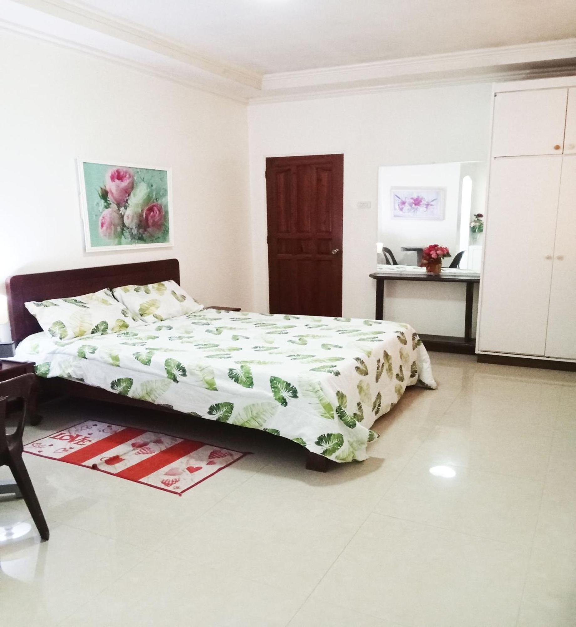 Leizel'S Bed & Breakfast Palompon Экстерьер фото